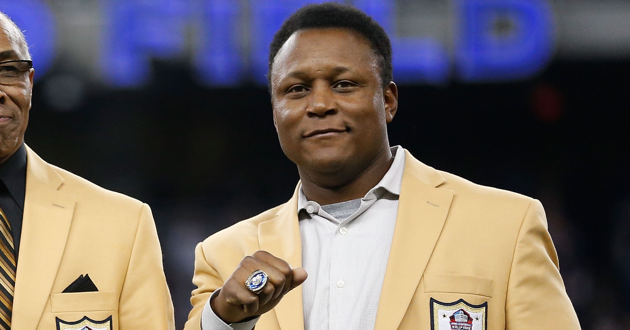 Detroit Lions to make Barry Sanders statue at Ford Field