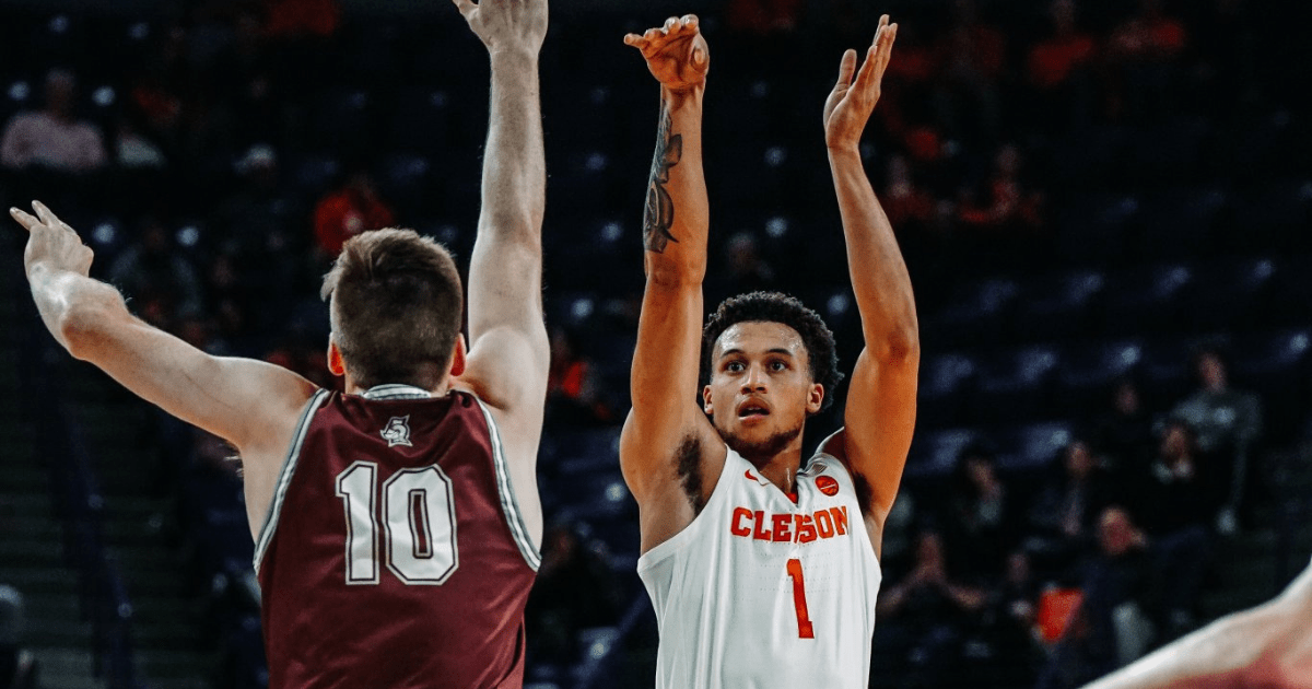 Chase Hunter injury Clemson basketball guard to play vs FSU