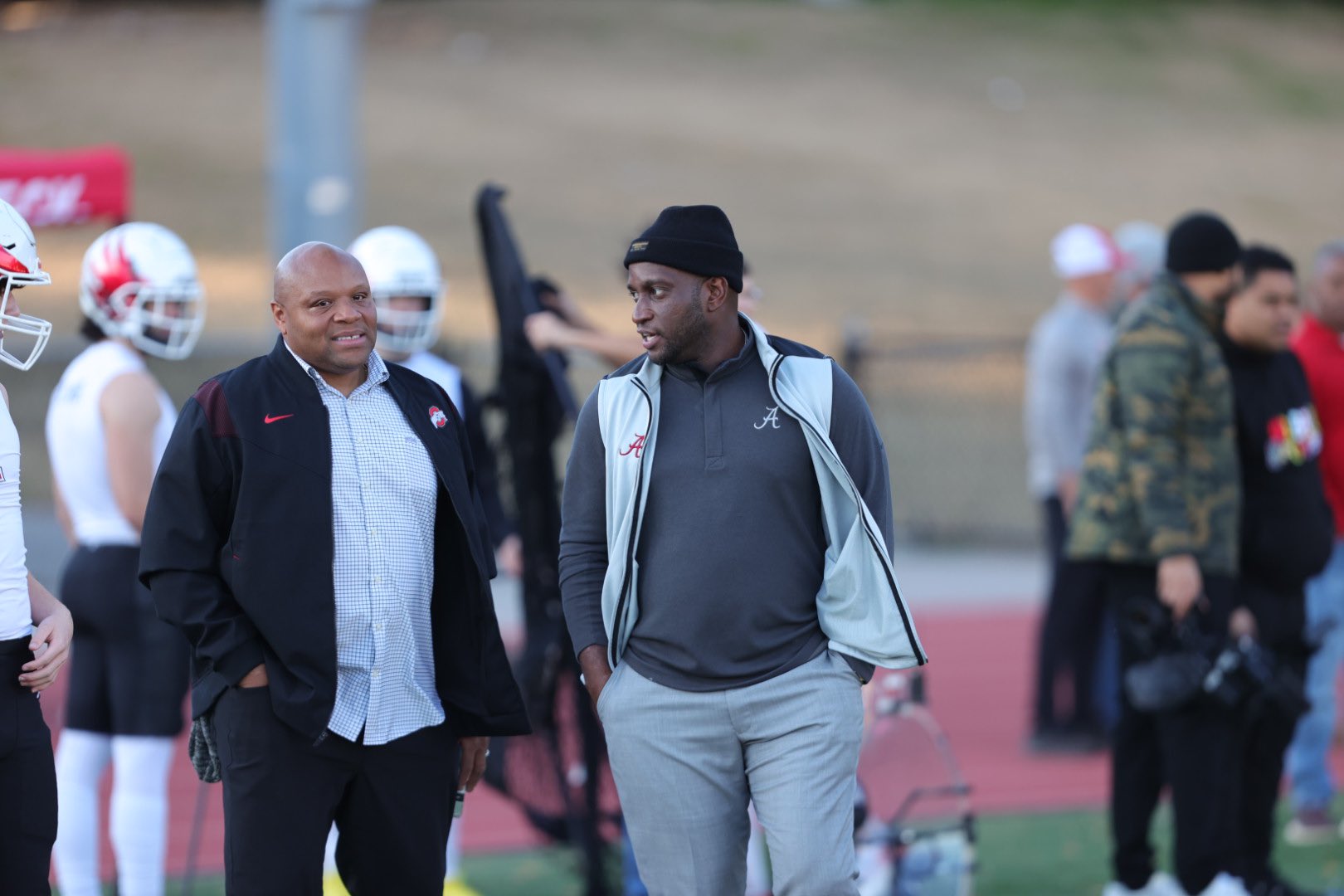 LOOK Alabama and Ohio State coaches at game of Crimson Tide 5star S