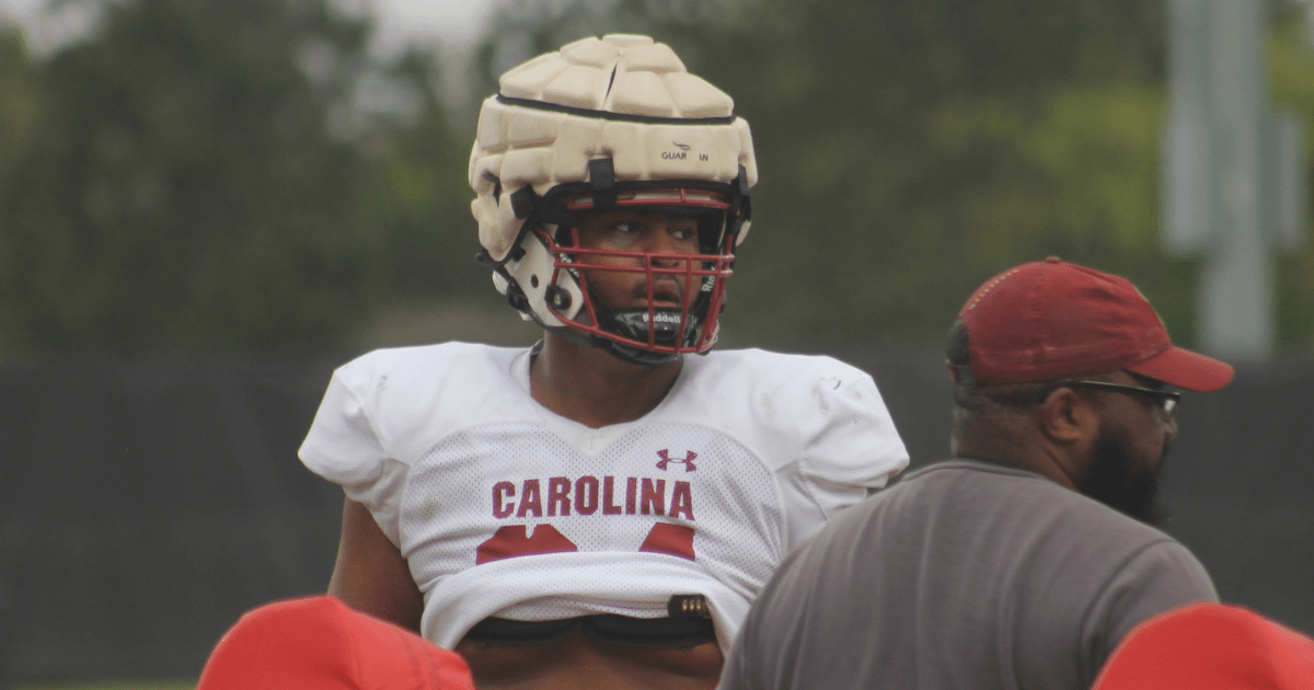 South Carolina coach Shane Beamer speaks on Xzavier McLeod