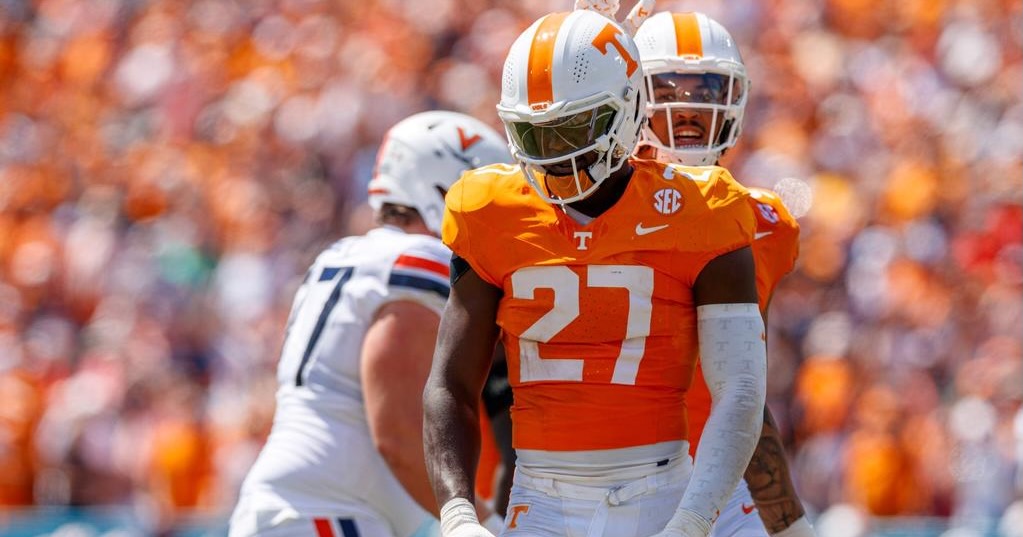 Vols pushing 'manchild' James Pearce Jr. to build off fast start