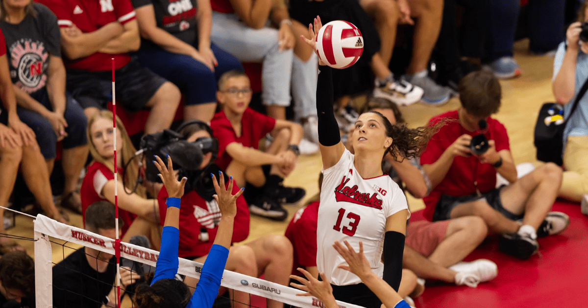 Three takes from No. 4 Nebraska volleyball's 4set win over No. 16
