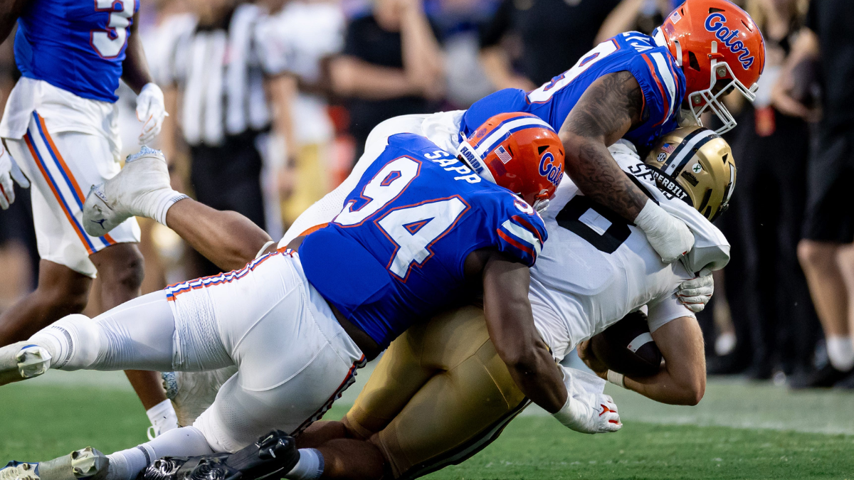 Recruit rankings for Florida and Arkansas defensive starters