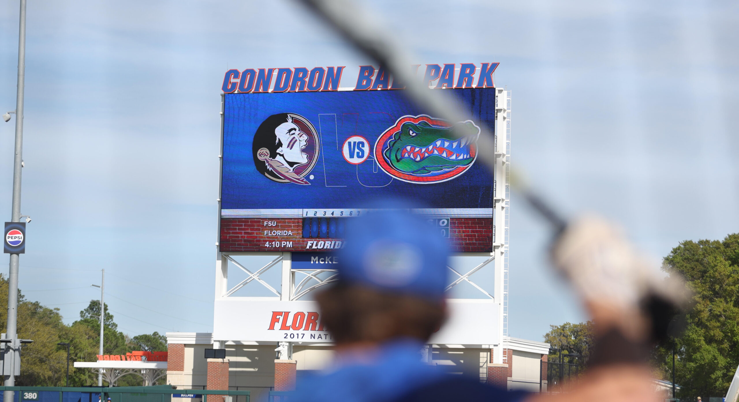 Florida State bats rake in Gainesville; Seminoles beat Gators 128