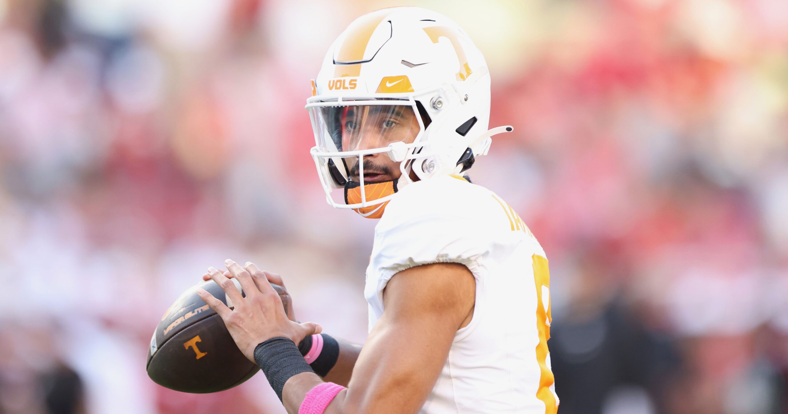 Inside Nico Iamaleava’s NIL Negotiations: Tennessee QB’s Demands and the Vols’ Response Uncovered Inside Nico Iamaleava’s NIL Negotiations: Tennessee QB’s Demands and the Vols’ Response Uncovered