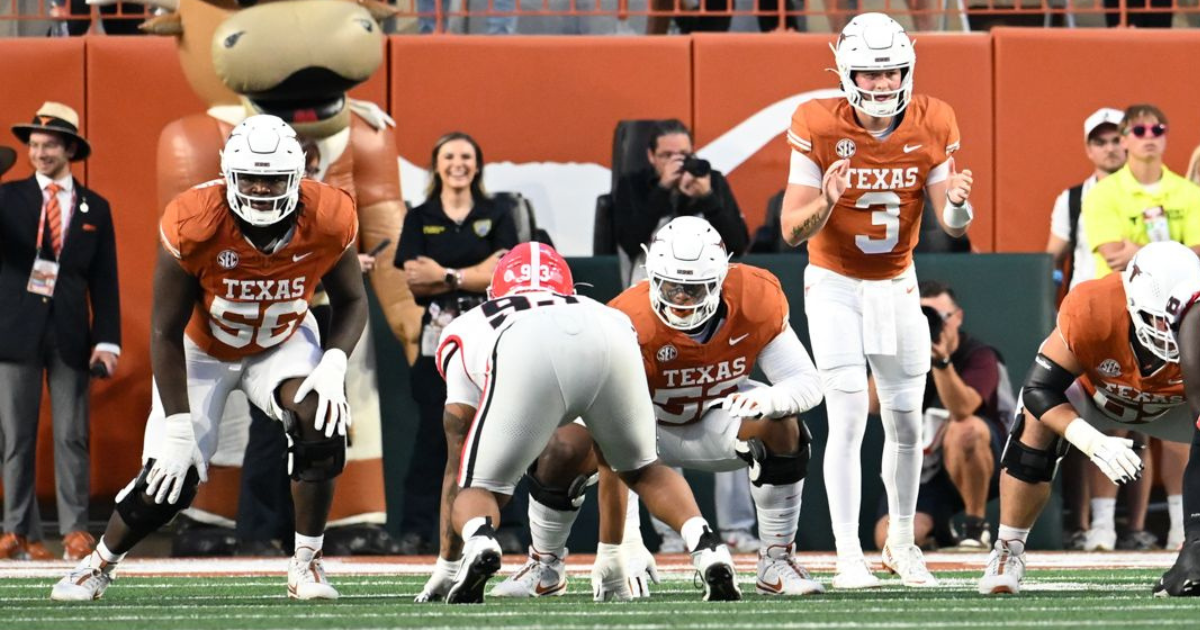 Texas' offense looking for more from the opening script and on third