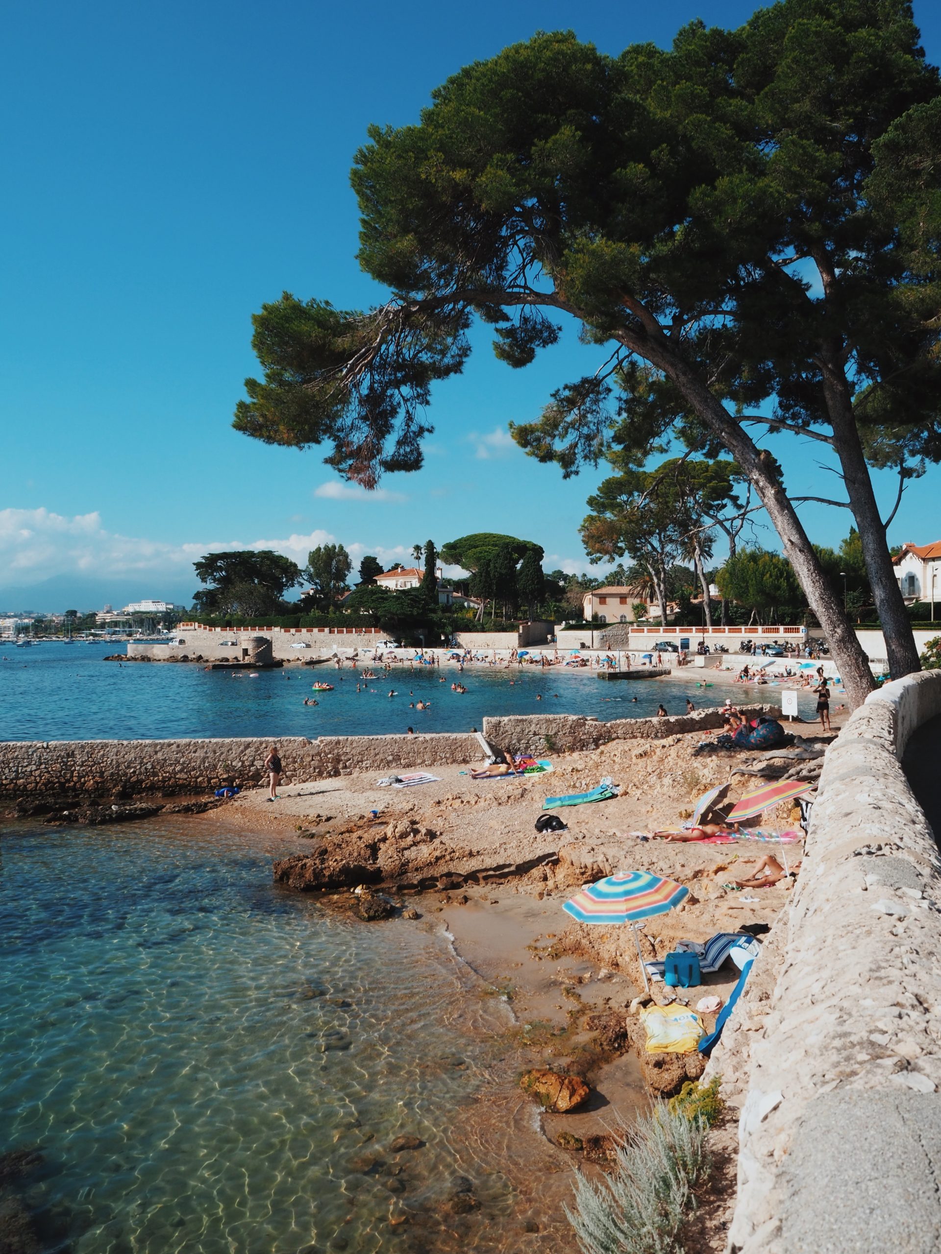 Cap d'Antibes et la Baie des Milliardaires ONA