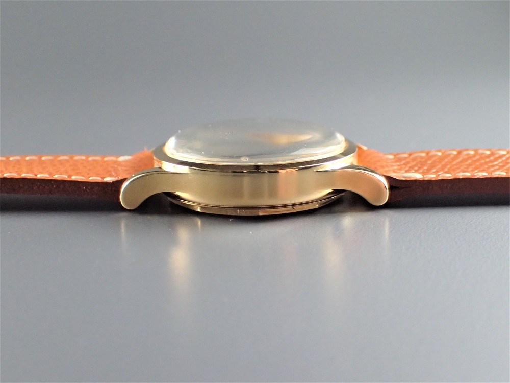 ref.3403 Yellow, Baton indexes ON be HALF