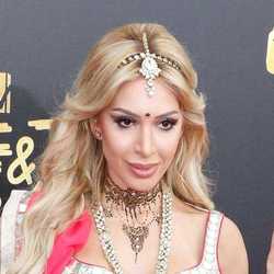 Farrah Abraham in Bikini in Hawaii – Celebrity Wiki -> onceleb.wiki