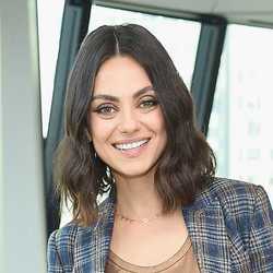 Mila Kunis – Celebrity Wiki -> onceleb.wiki
