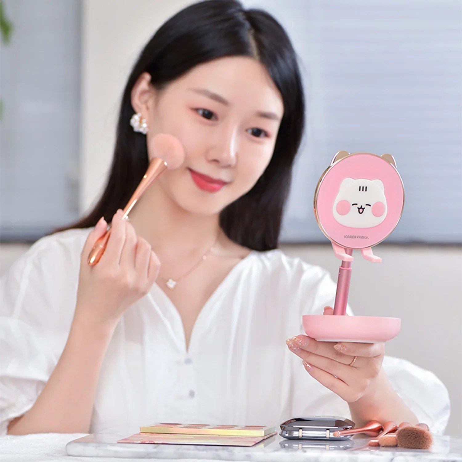 iCarer Family® TOFU MakeUp Mirror And Adjustable Folding Phone Holder