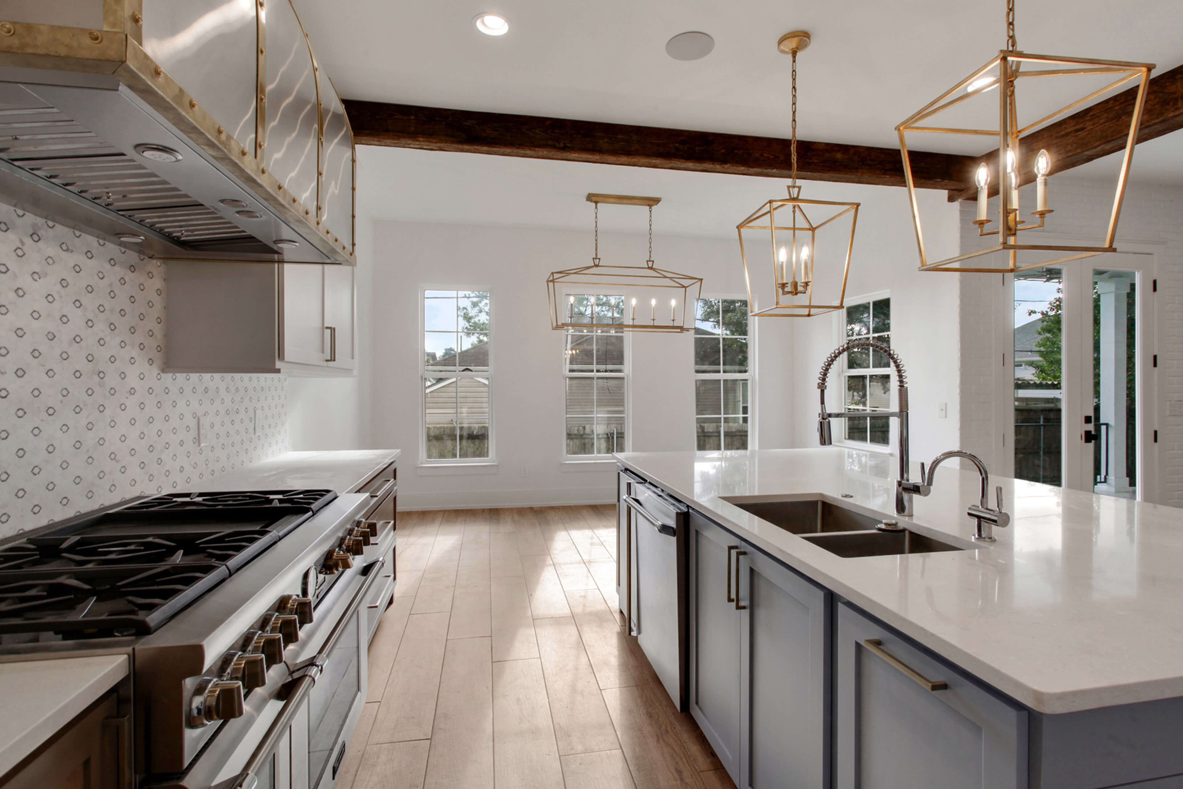 One Construction Commercial Residential Contractor New Orleans