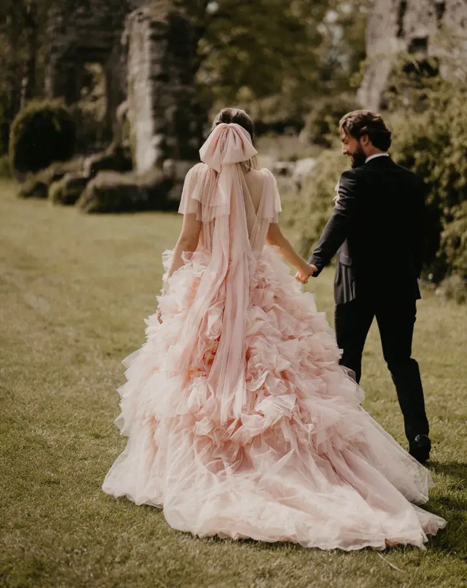 54 Brides Who Wore Pretty & Bold Pink Wedding Dresses