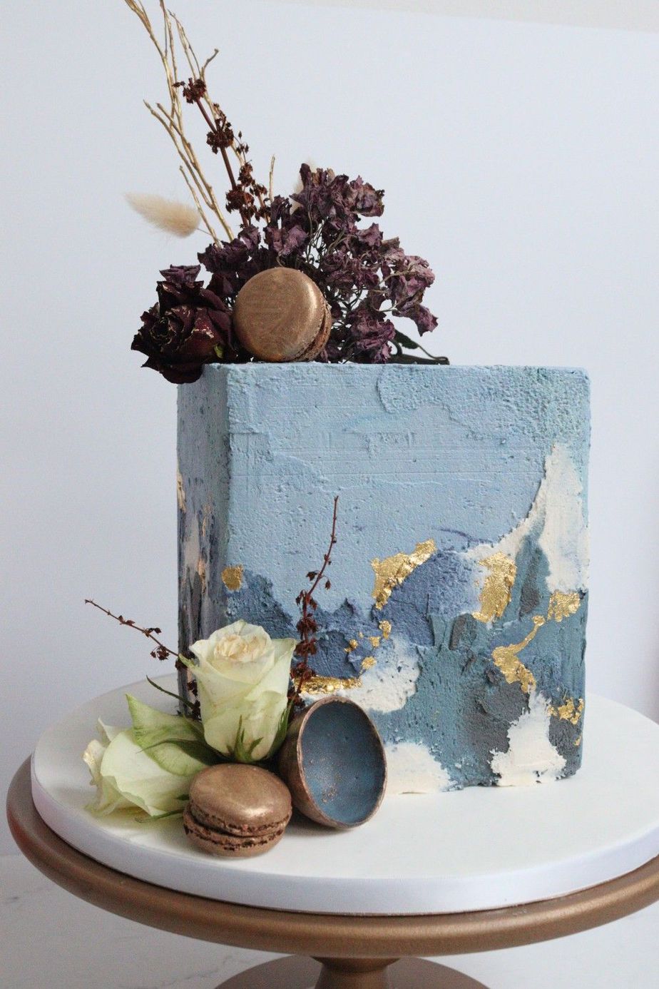 Top Forward Wedding Cake & Arch Wedding Cakes