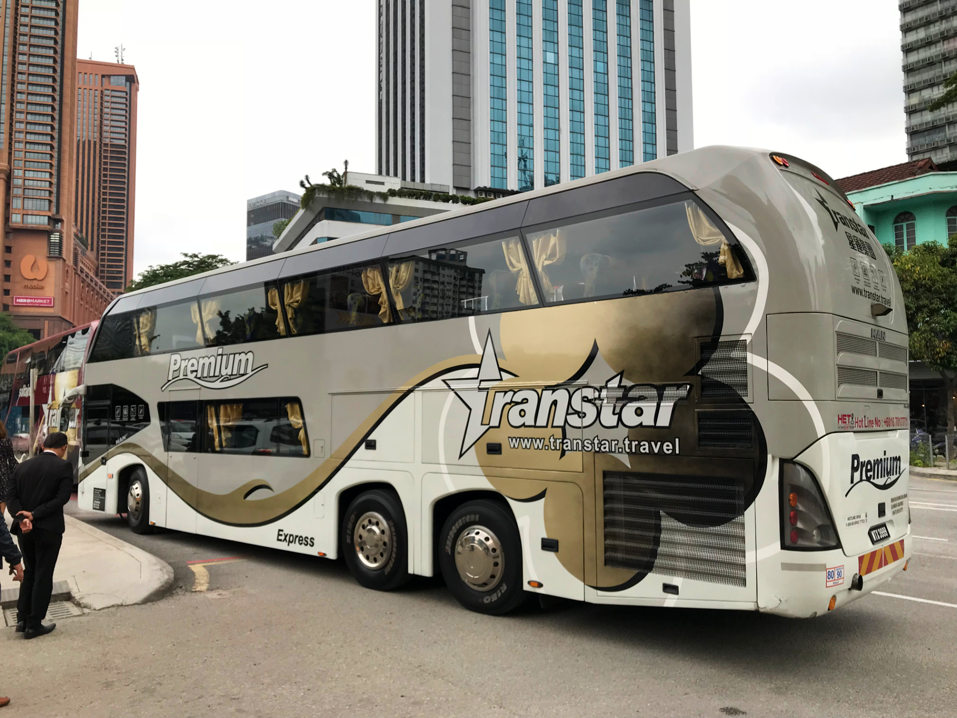 Flights From Singapore To Kuala Lumpur Review Malaysia Airlines 737