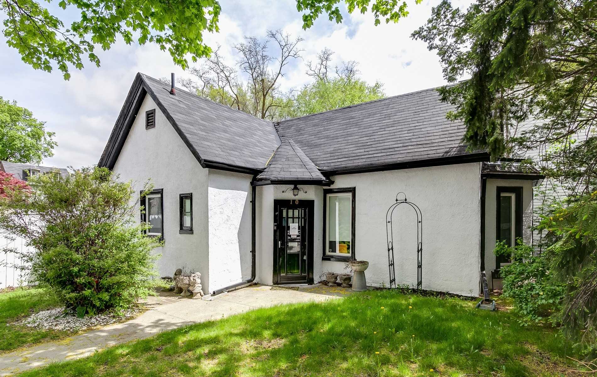 10 Baker Avenue One Group Toronto Real Estate, Inc.