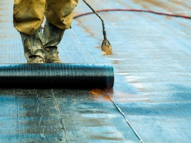Can You Use Flex Seal on Water Pipes? (Explained) OneHappyLemon