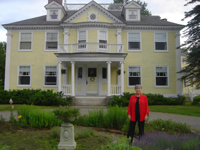 New England Driving Tours Governor's House in Hyde Park Vermont