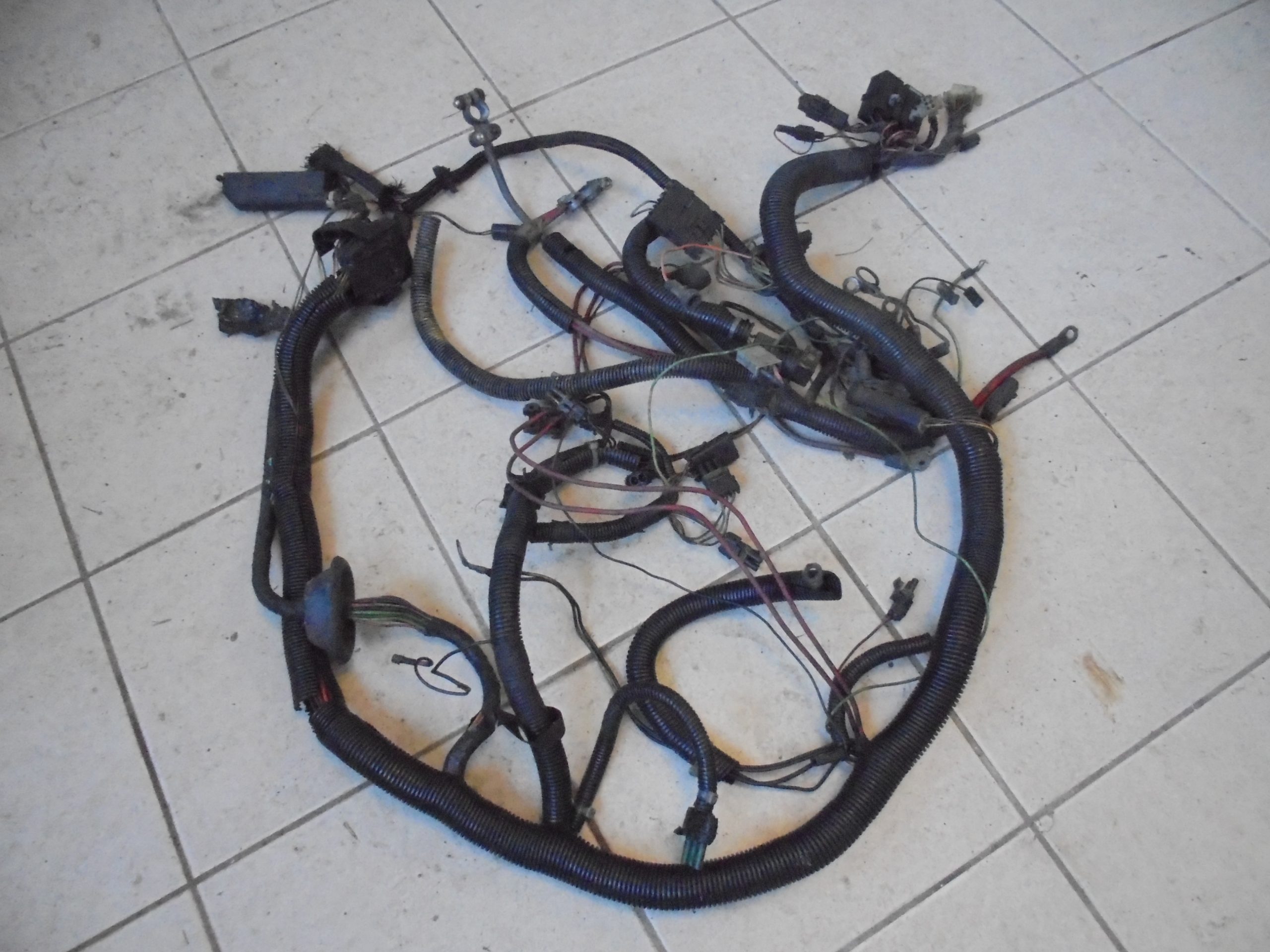 19871990 JEEP YJ WRANGLER 4 CLY TBI ENGINE WIRING HARNESS One Jeep