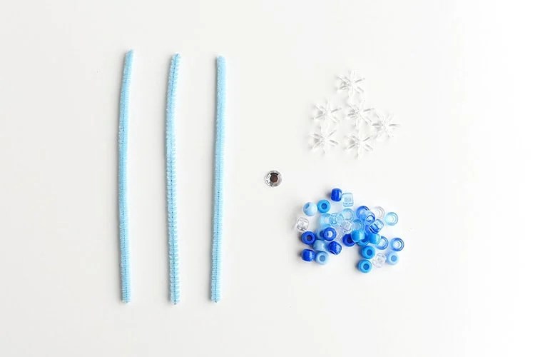 Beaded Pipe Cleaner Snowflakes Easy Winter Pipe Cleaner Craft