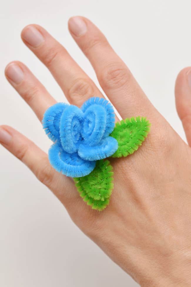 How to Make Pipe Cleaner Flower Rings