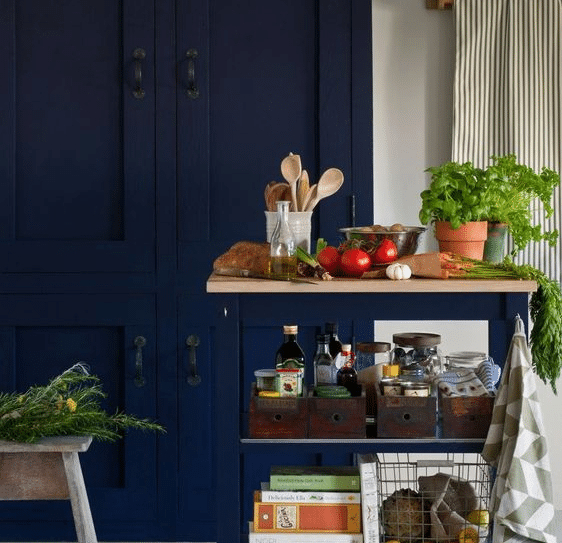 20 Chalk Paint Color Ideas to Tranform Your Old Furniture Onelmon