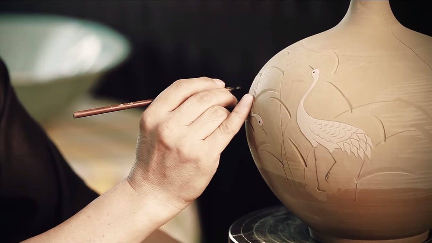 Watching These Ceramics Masters is Mesmerizing