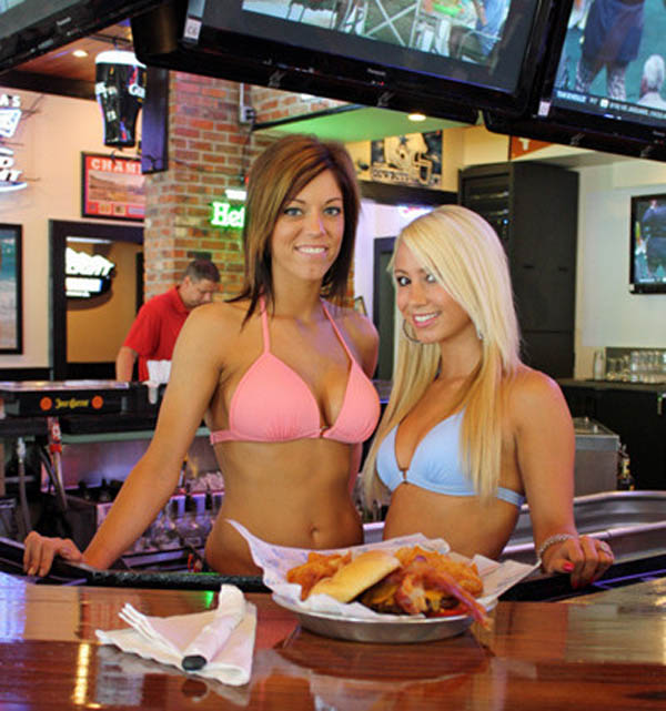 Bikinis Sports Bar & Grill in Texas Page 8 One News Box