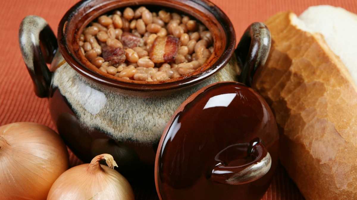 How Much Baked Beans to Get for Large Groups Exactly How Much