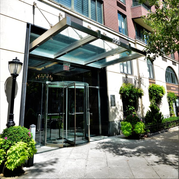 One Rector Park Condominium 333 Rector Place, New York, NY, 10280