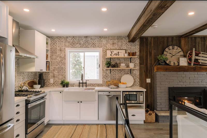 HGTV's Scott's Vacation House Rules One Three Design