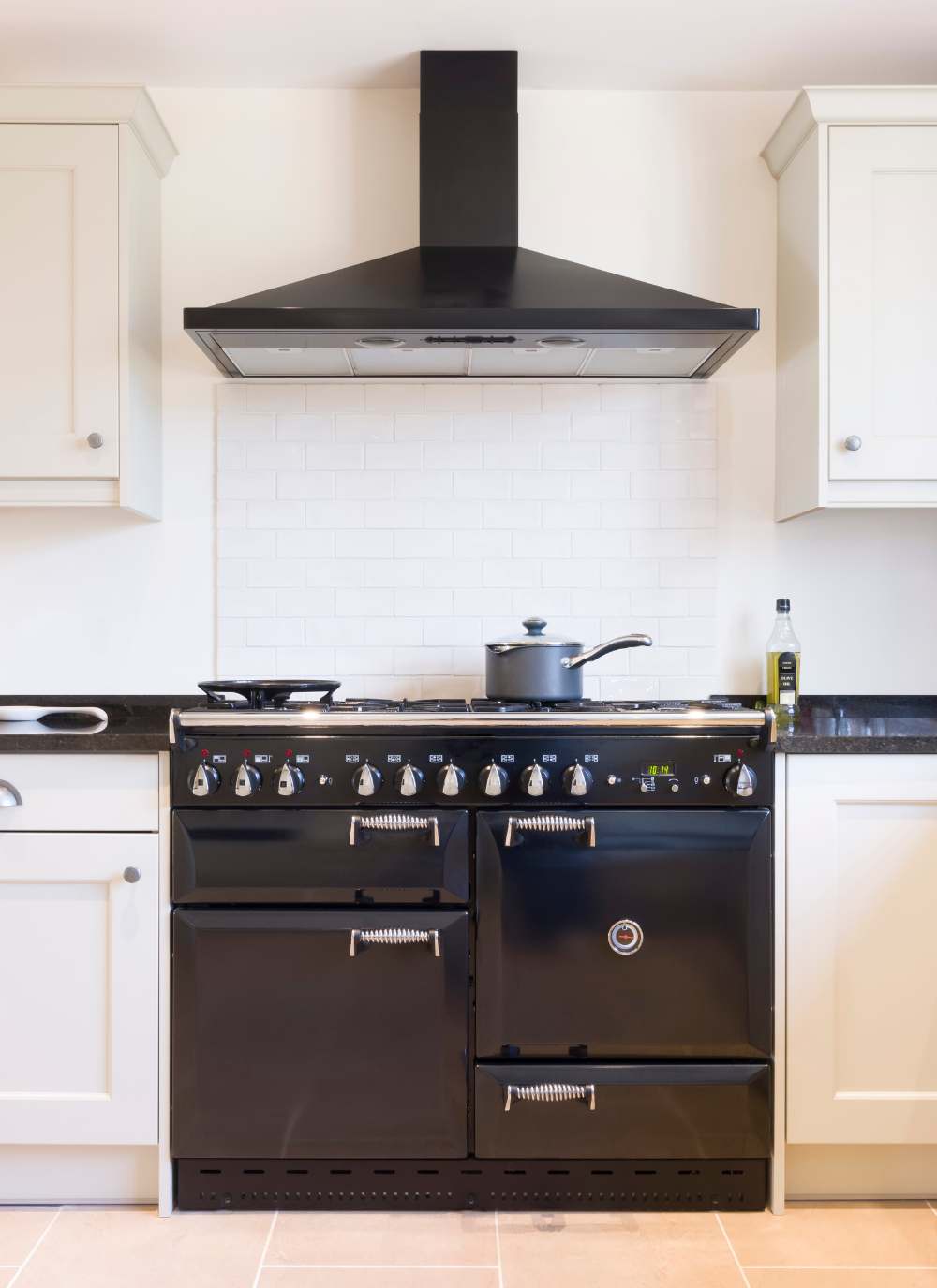 How To a Clean Kitchen Chimney (A Detailed Guide) One Tidy Kitchen
