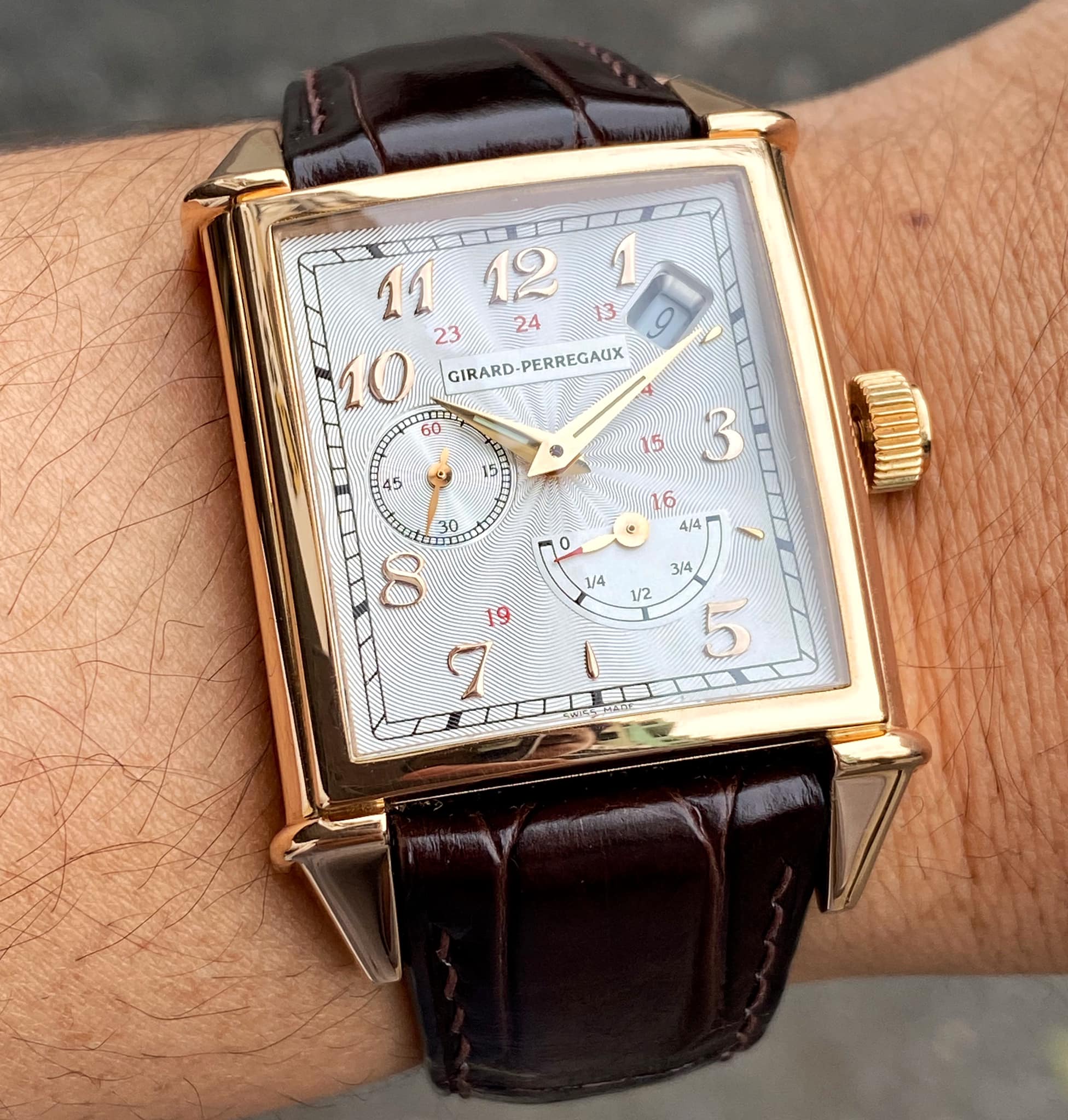 Girard Perregaux Vintage 1945 2585 Đồng hồ chính hãng