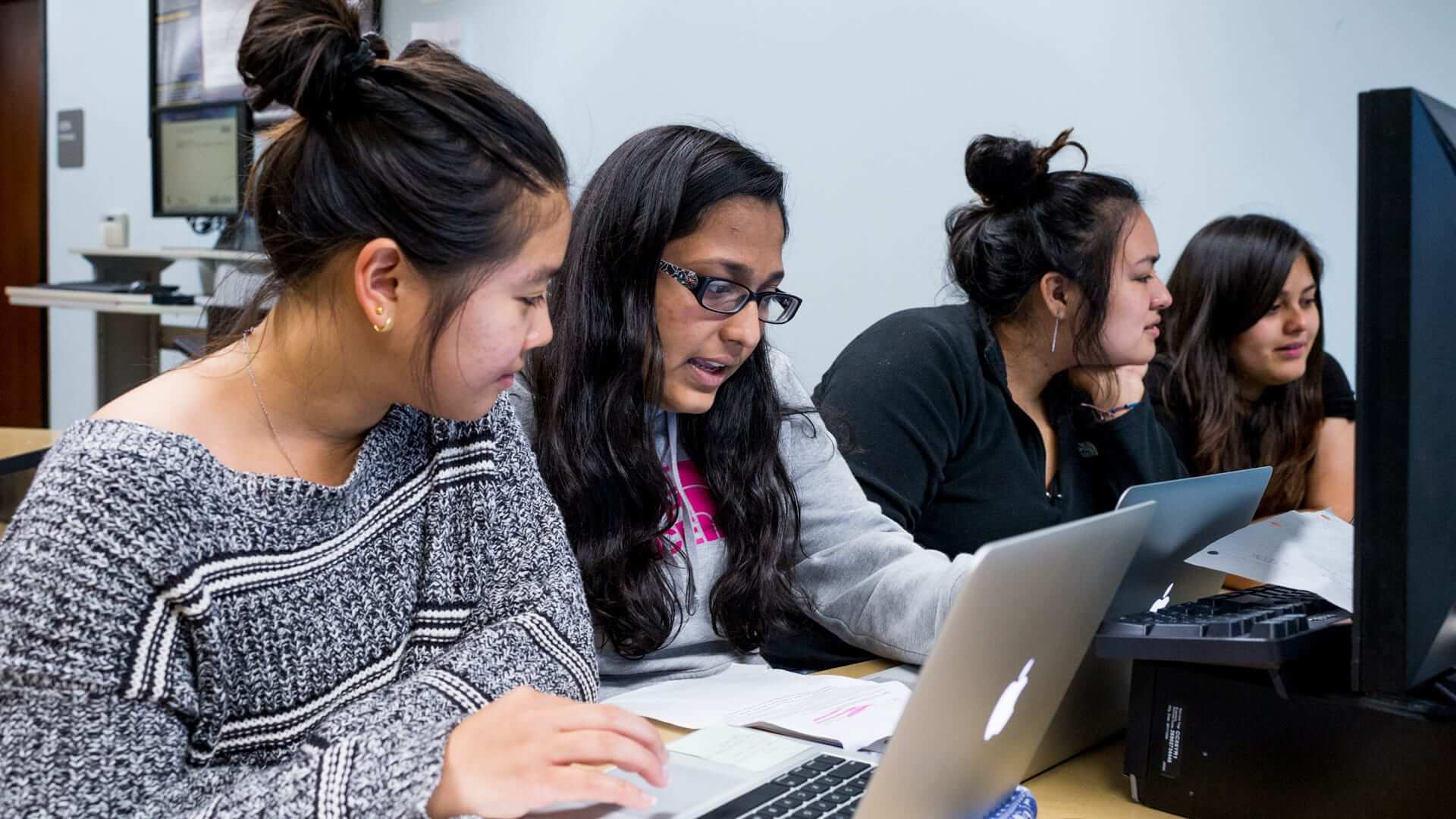 Four Skills You’ll Learn as an Online Student to Help Your Career Right