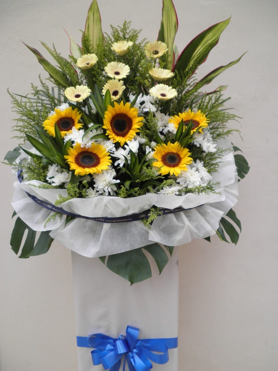Mourning Heart Online Florist Singapore Online Flowers Shop