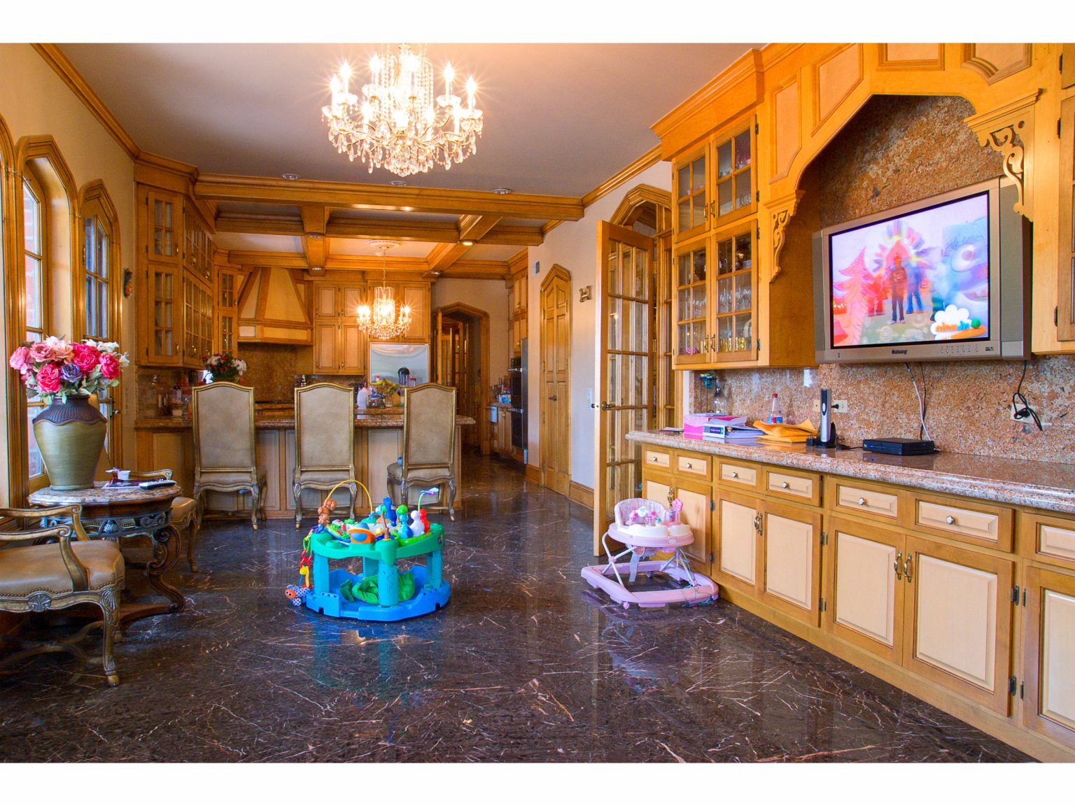 4161 Chatsworth (Indian Springs) On Location