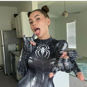 observinglalatv OnlyFans Model Account Profile - photos, videos, social