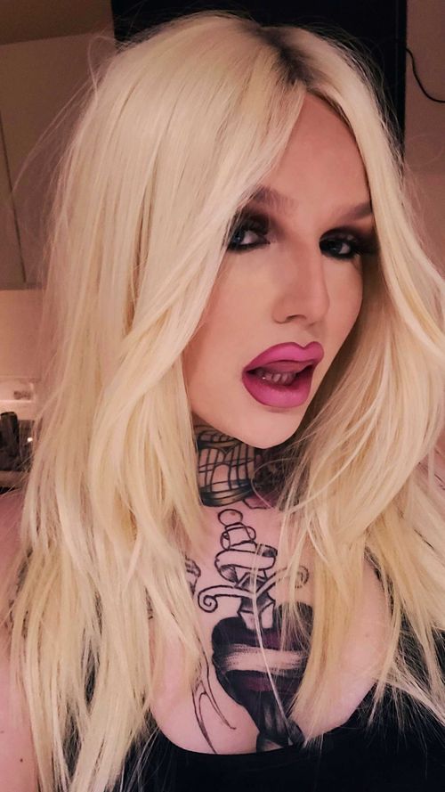 Vixen Vee - vee4vixen OnlyFans