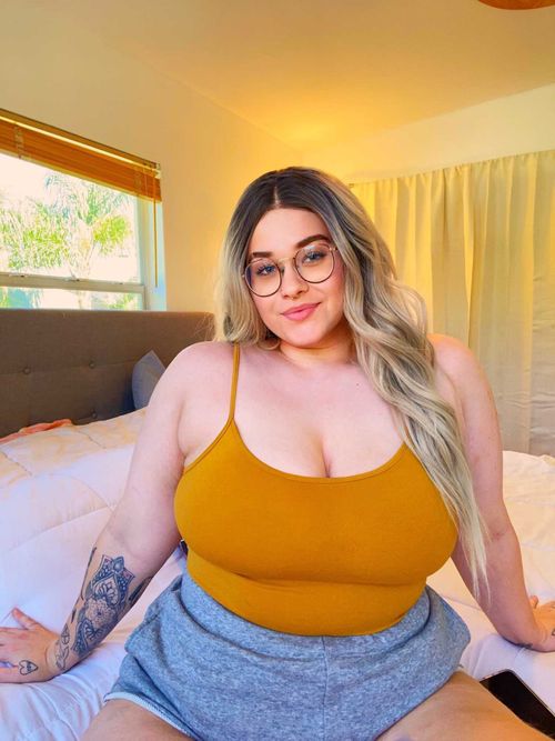 Lili Love - lilixlovex OnlyFans