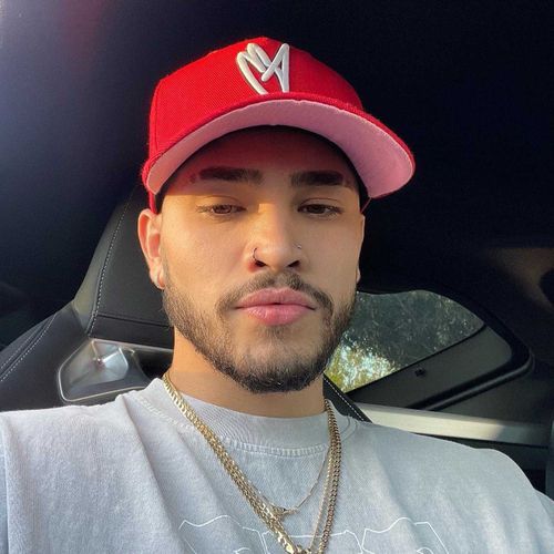 5’4 on a good day - onlinethot OnlyFans