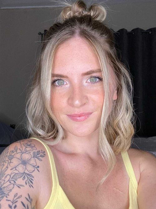 Zoeneli - zoeneli OnlyFans