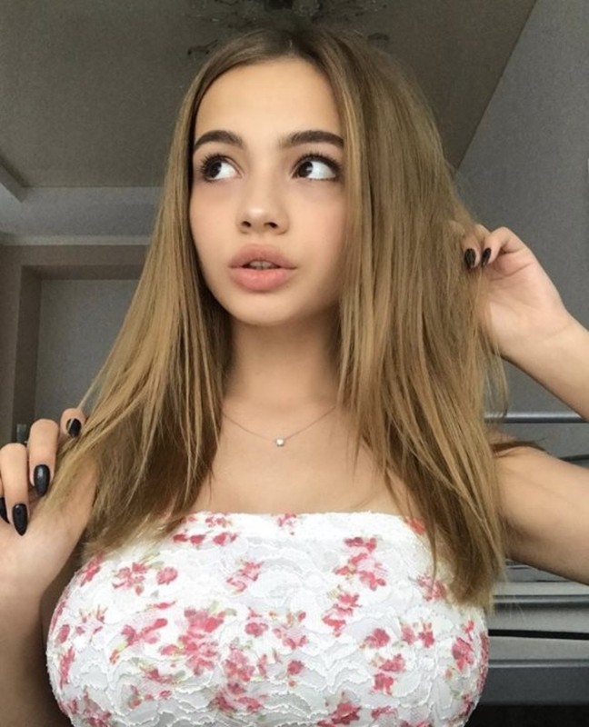 Слив с онлифанс Вали Карнавал — слитые фото Карнавал OnlyFans