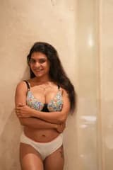 Top 10 Best India OnlyFans Accounts Hottest Girls Models 2025
