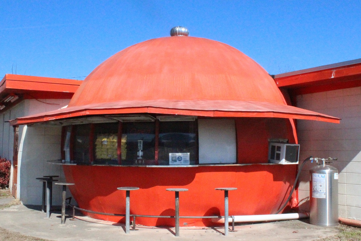Lunch at The Mammoth Orange in Redfield Only In Arkansas