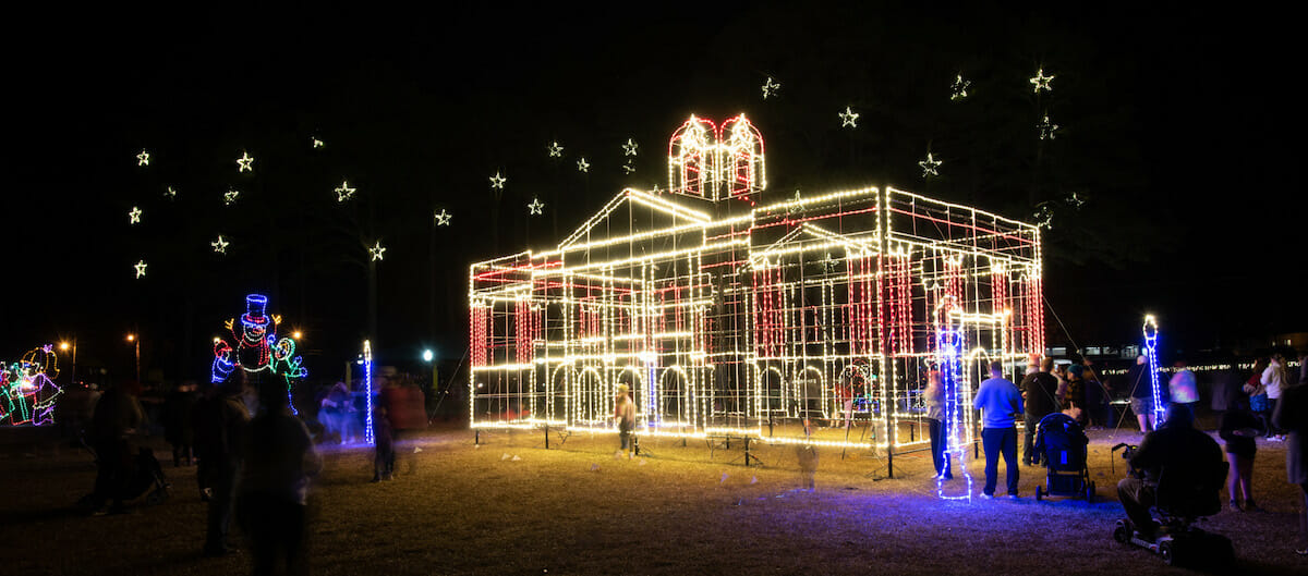Behind The Scenes of an Arkansas Holiday Light Display Only In Arkansas