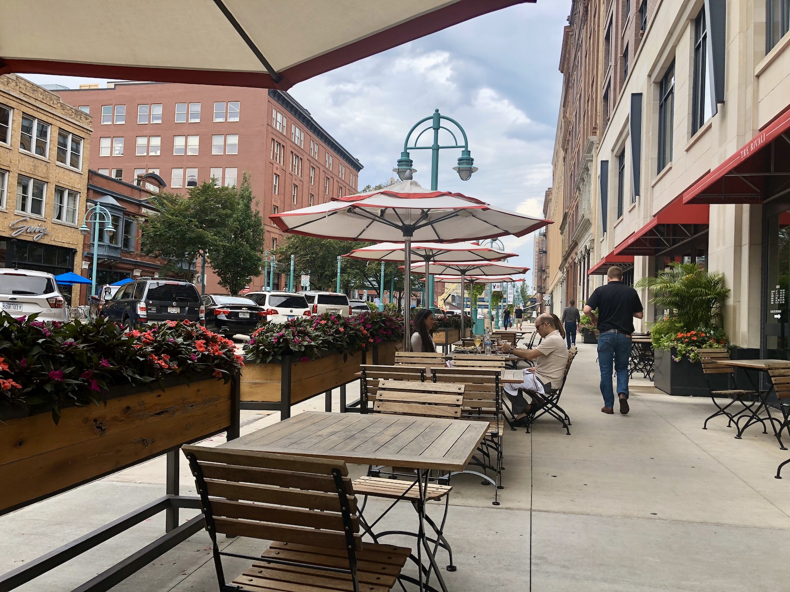 third ward restaurants with outdoor seating Big Gambler Microblog