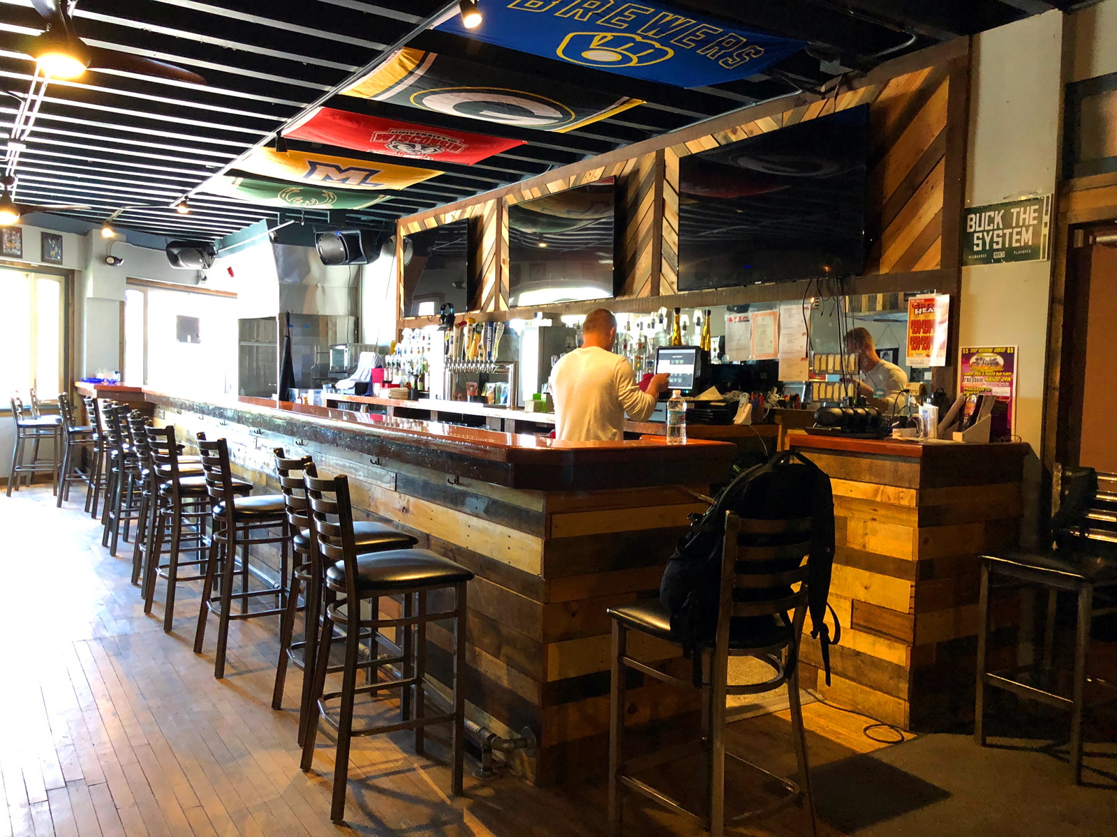 Hidden gem Dingers Pub