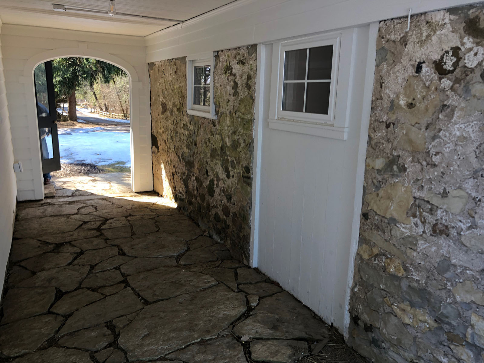 (Sub) Urban spelunking Little Meadowmere in Mequon