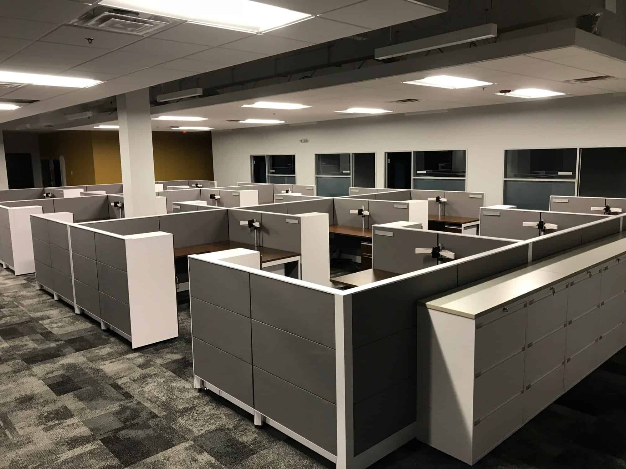 7 Factors to Consider When Choosing an Office Furniture Installation