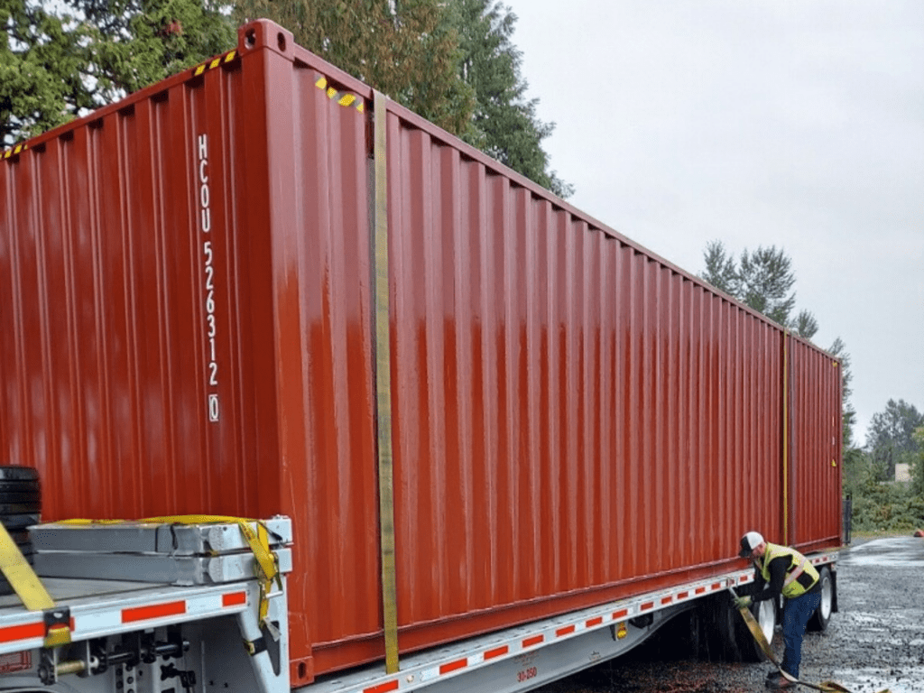 New 40 ft Shipping Container High Cube 9 ft 6 in High New IICL Conex